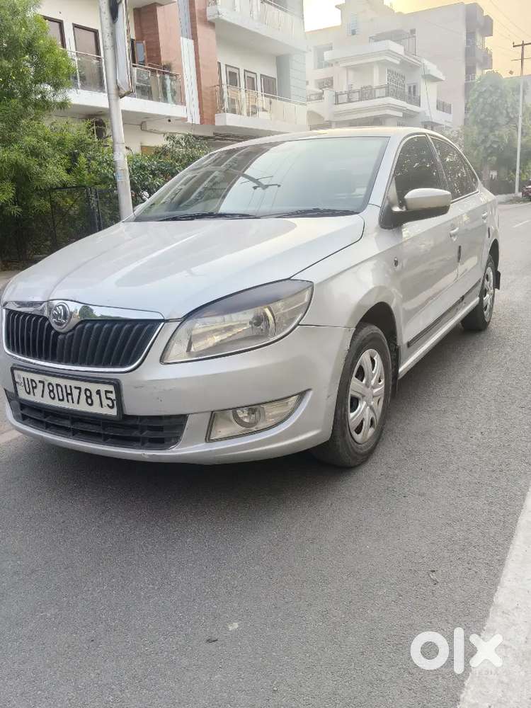 Skoda Rapid 2014 Diesel 98000 Km Driven
