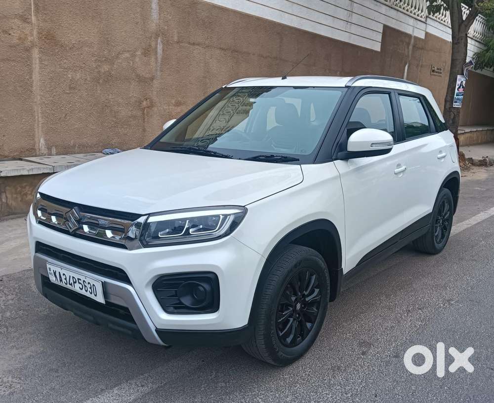 Maruti Suzuki Brezza 1.5 Zxi Smart Hybrid, 2022, Petrol