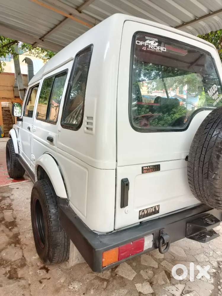 Suzuki Gypsy King,  3 Door, Hardtop