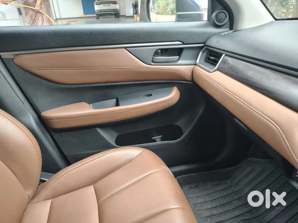 Doctor Used Car Show Room Maintenance