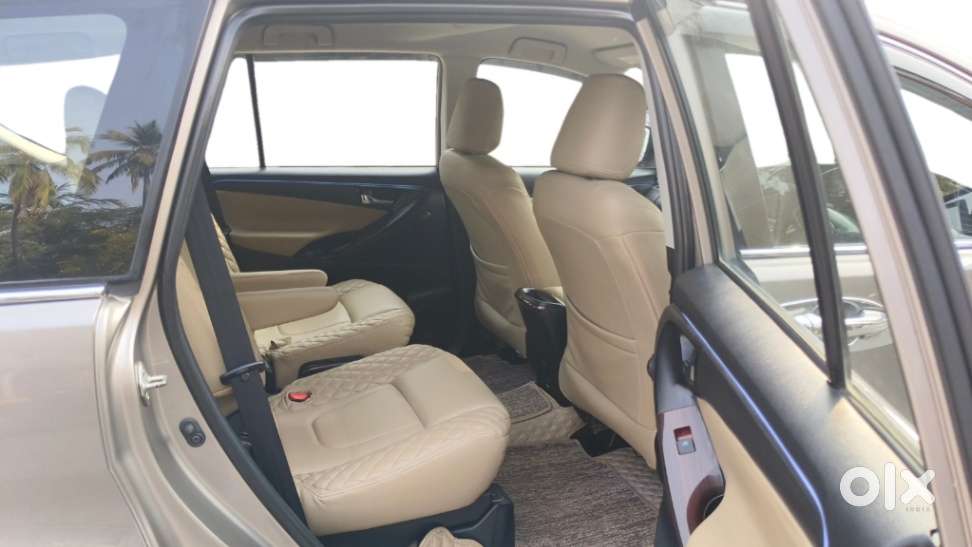 Toyota Innova Crysta 2.8 Gx At, 2016, Diesel