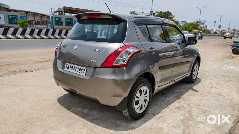 Maruti Suzuki Swift Vxi + Manual, 2017, Petrol