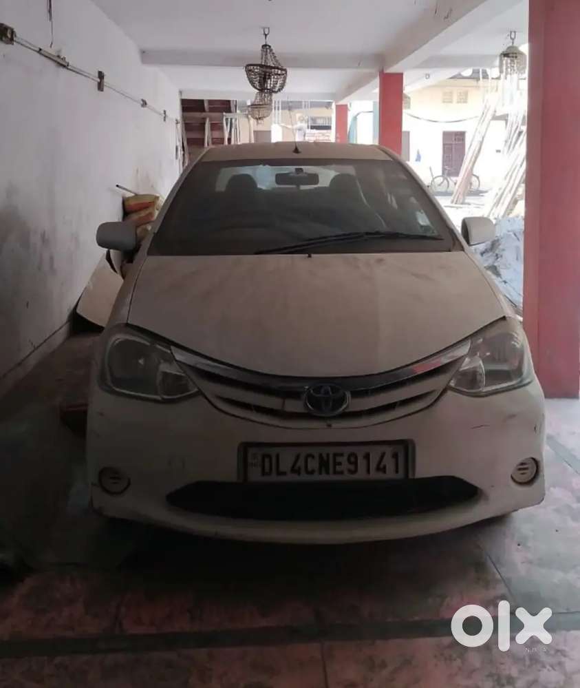 Toyota Etios 2011 Petrol 98000 Km Driven