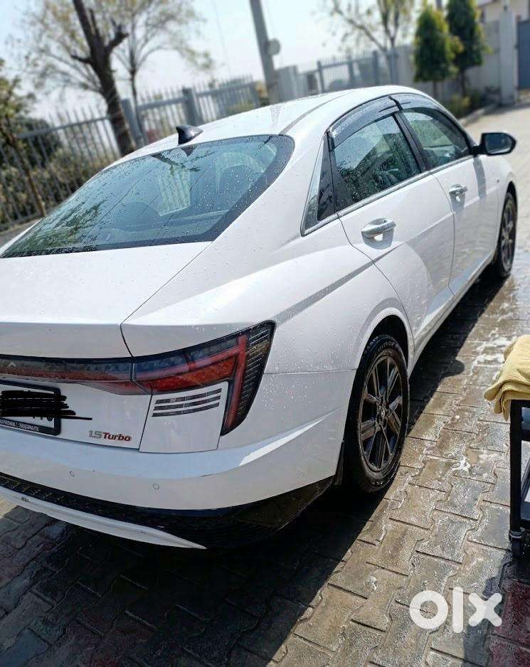 Hyundai New Verna Petrol Well Maintained