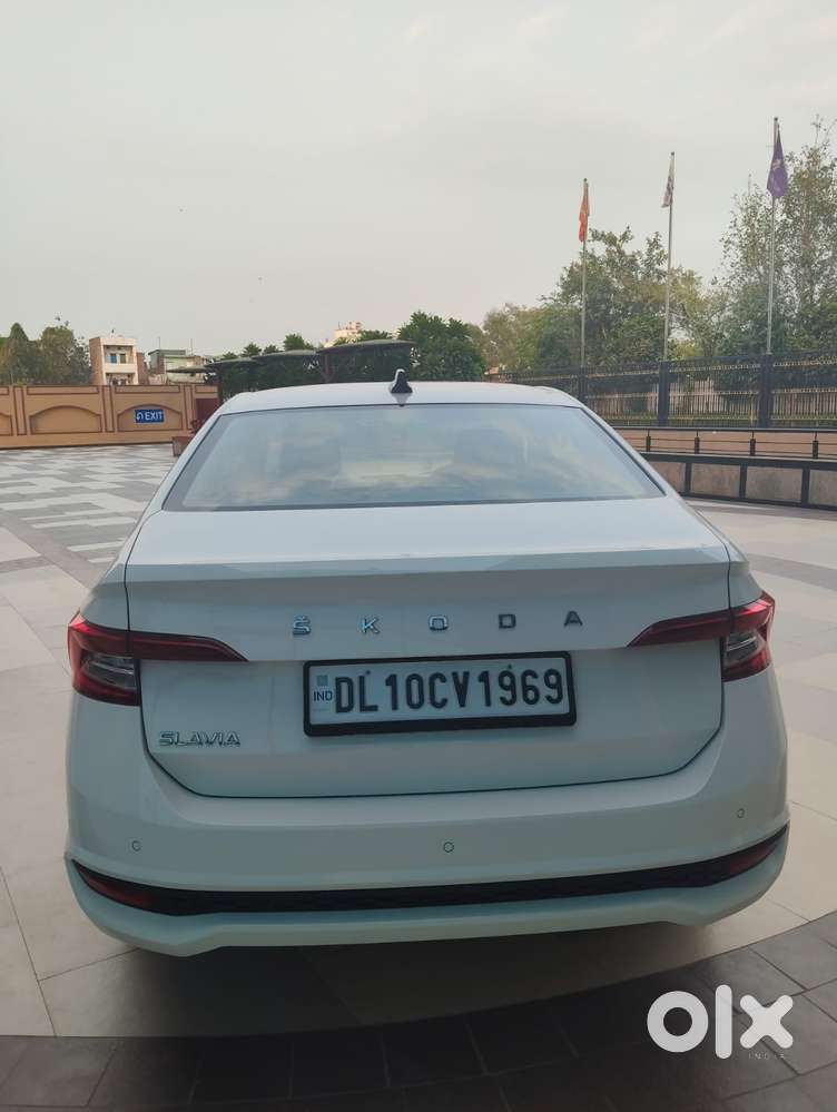 Skoda Slavia 1.0 Ambition Tsi At, 2023, Petrol