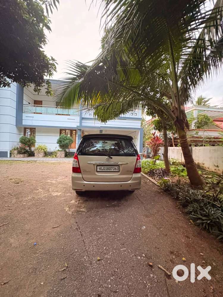 Toyota Innova Diesel 2011