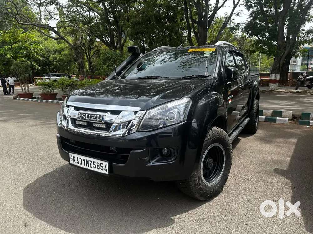 Isuzu V-cross Prestige 2017