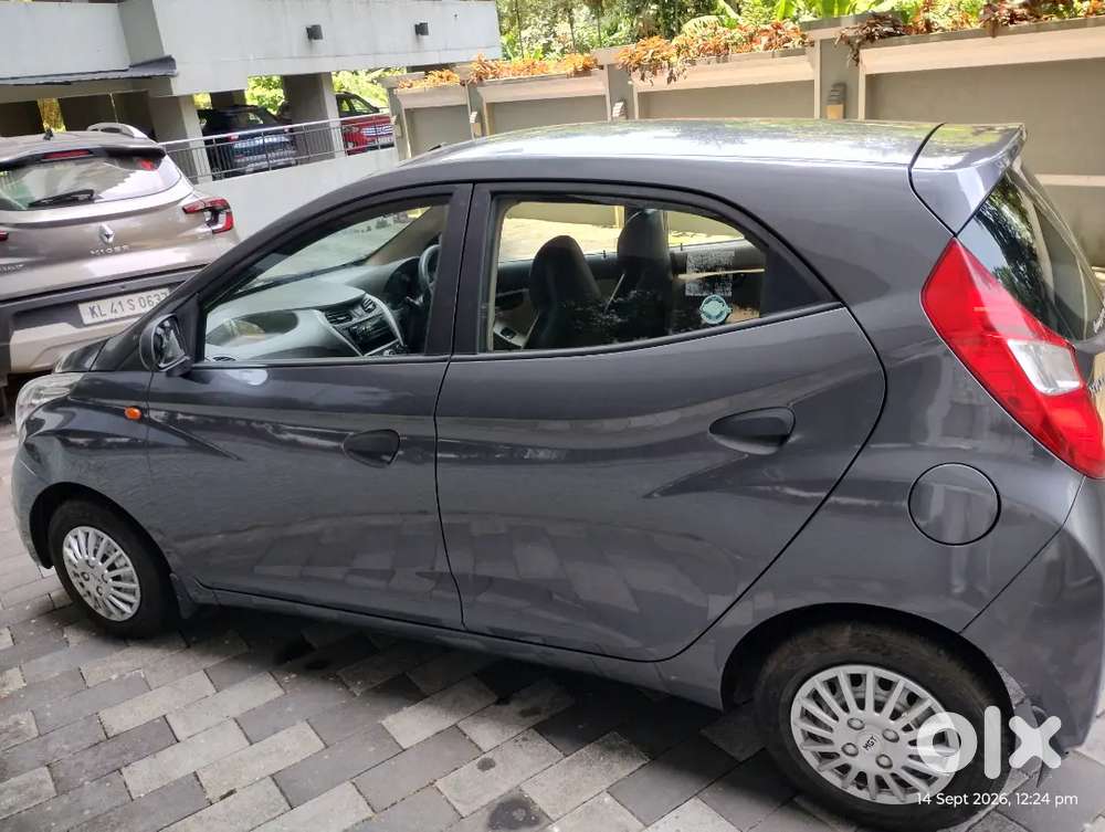 Hyundai Eon Era+2016 New Tyres Accident Free Company Service 53000 Km