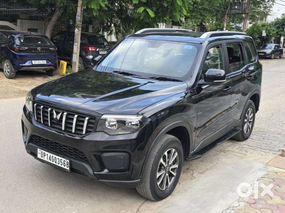 Mahindra Scorpio N Z2 Petrol Mt 7 Str, 2025, Petrol
