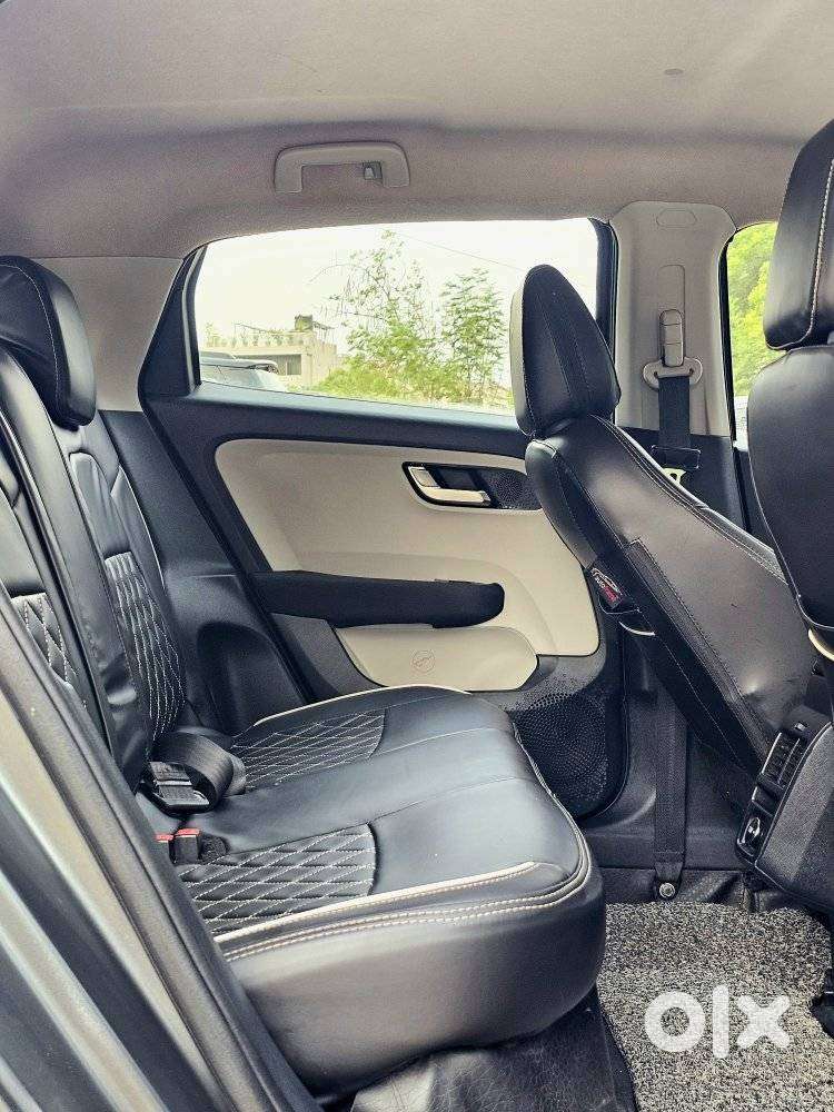 Tata Altroz Xz Plus (s), 2023, Petrol