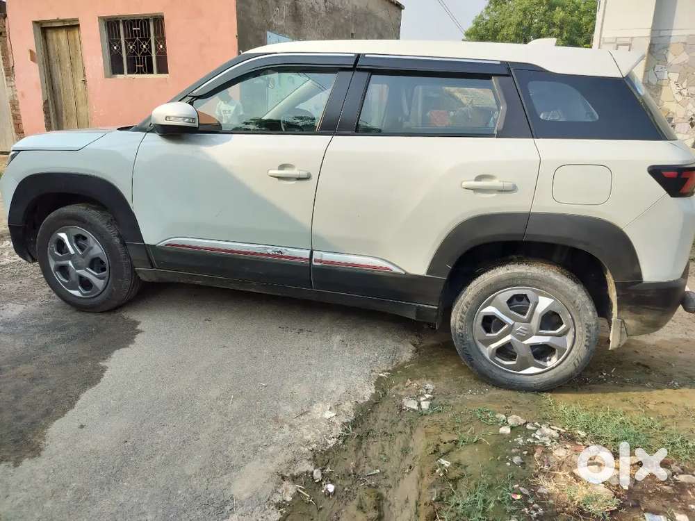 Maruti Suzuki Brezza 2024 Petrol Well Maintained