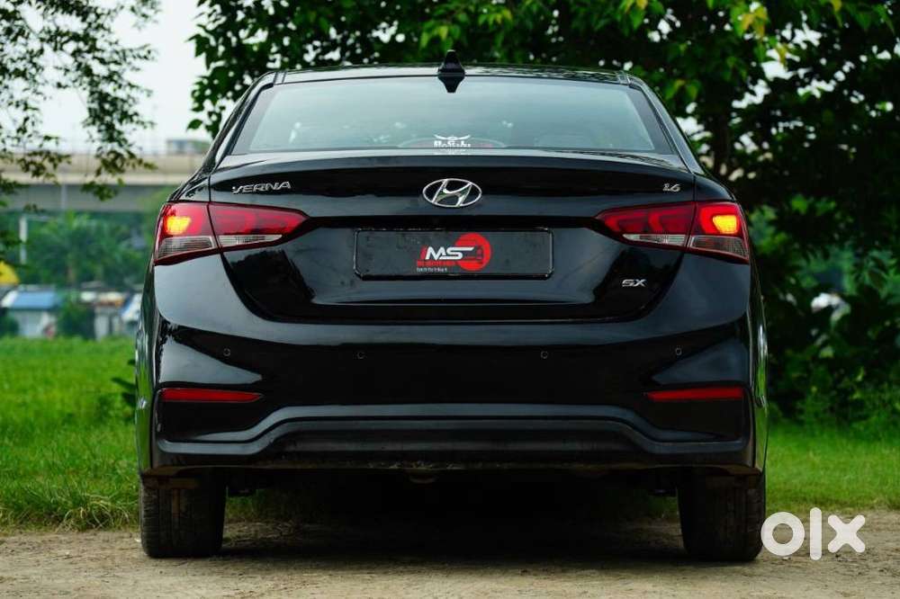 Hyundai Verna 1.5 Sx (o) Vtvt, 2018, Petrol