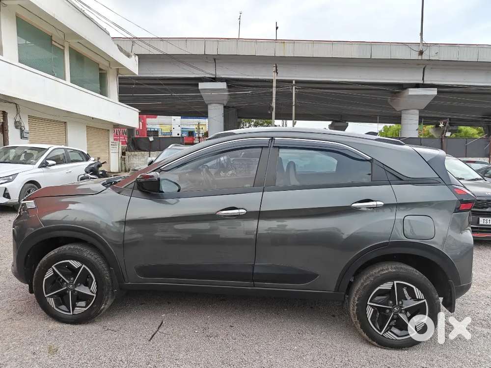 Tata Nexon 2024 Petrol Well Maintained