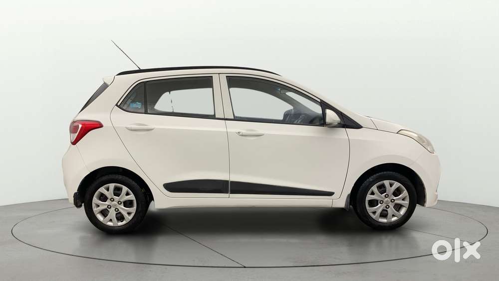 Hyundai Grand I10 Sportz 1.2 Kappa Vtvt, 2015, Petrol