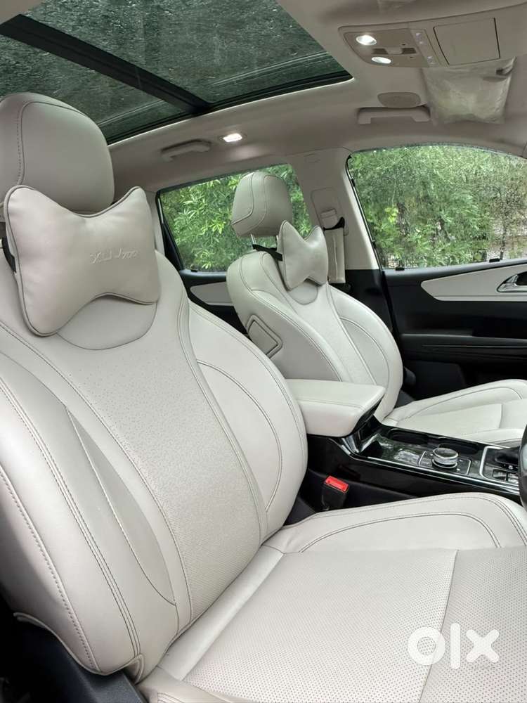 Mahindra Xuv700 2.2 Ax 7 Diesel At Luxury Pack Str, 2022, Diesel