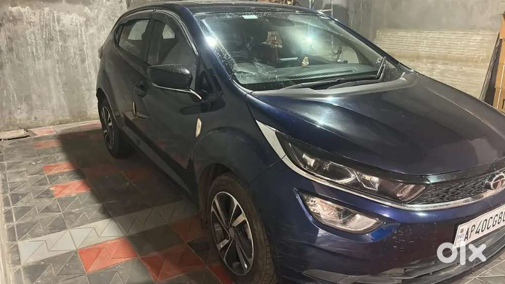 Tata Altroz Diesel 2024 Push Start Sunroof