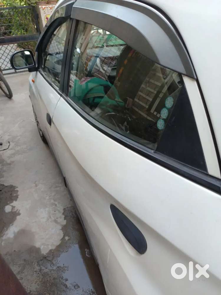 Hyundai Eon  November 2014 Cng & Hybrids 85500 Km Driven