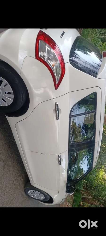Maruti Suzuki Swift 2015