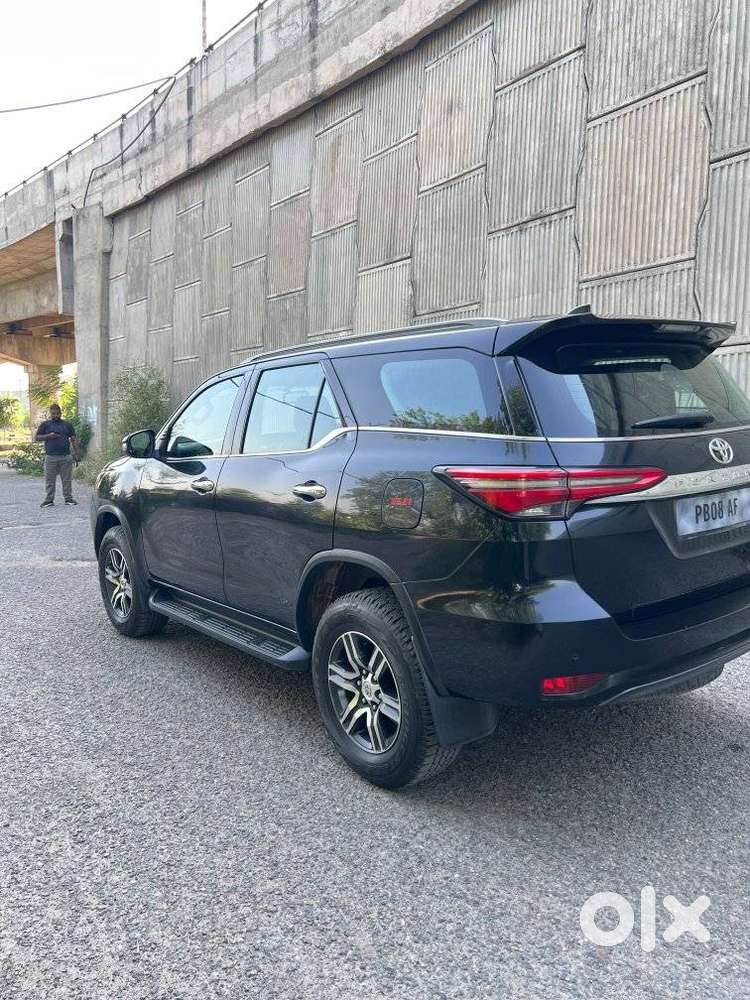 Toyota Fortuner 4x2 Mt 2.8 Diesel, 2022, Diesel