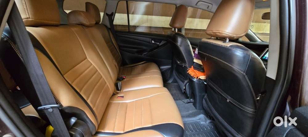 Toyota Innova Crysta 2.8 Gx At 8 Seater, 2016, Diesel