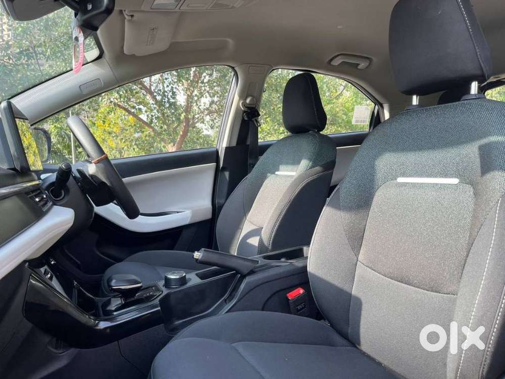 Tata Nexon Creative Plus 1.2 Revotron Petrol 6 Amt Dt, 2024, Petrol