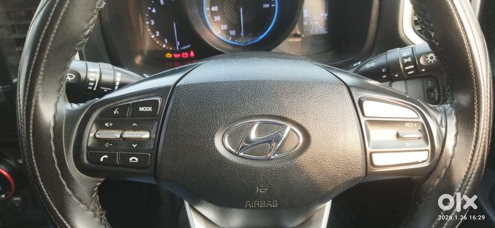 Hyundai Venue Sx Dual Tone Diesel, 2021, Diesel