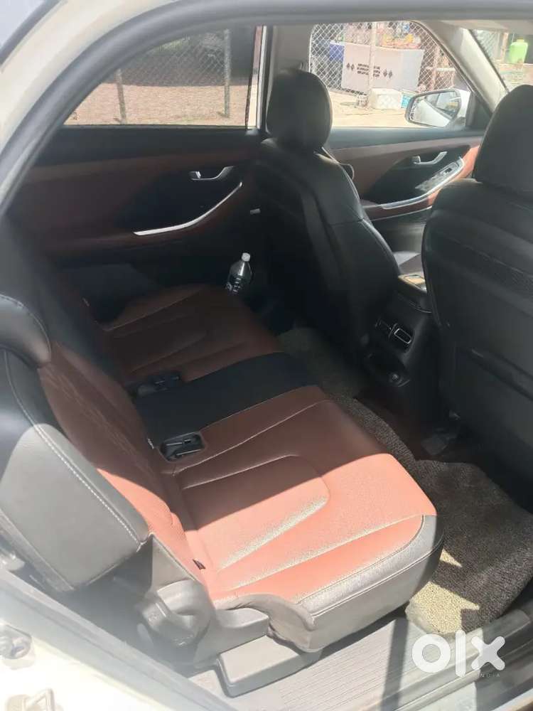 Hyundai Alcazar 1.5 O Signature Diesel
