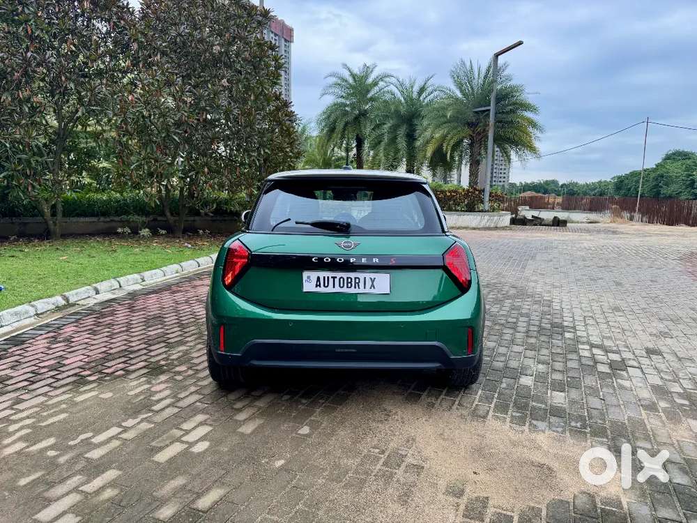 Mini Cooper S Favoured Pack 2025