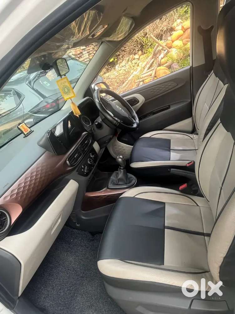 2022 Hyundai Aura Petrol 2nd Owner
