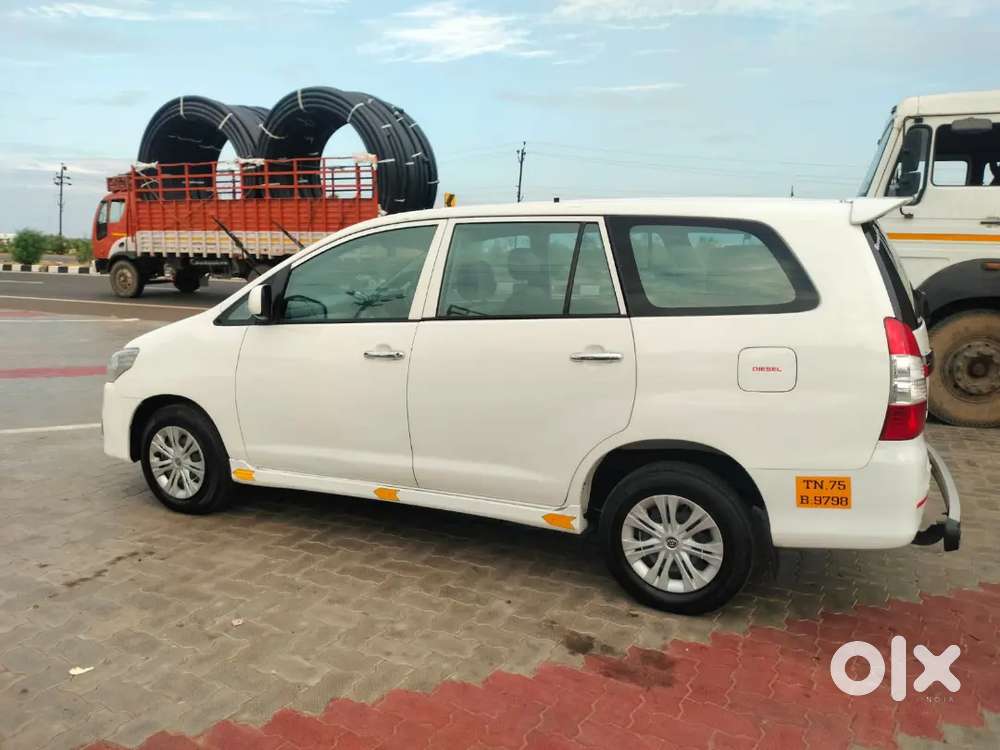 Toyota Innova 2009 Diesel 39000 Km Driven