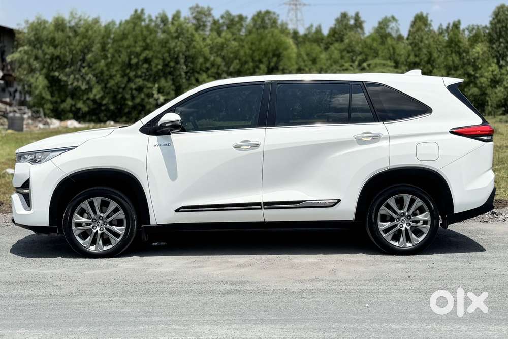 Toyota Innova Hycross 2.0 Zx Hybrid 7 Str, 2024, Cng & Hybrids