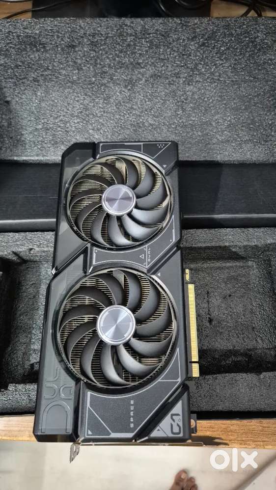 ASUS dual fan RTX 4070 12GB vram graphics card GPU