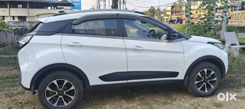 Tata Nexon 1.2 Revotron Xz Plus Premium, 2021, Petrol