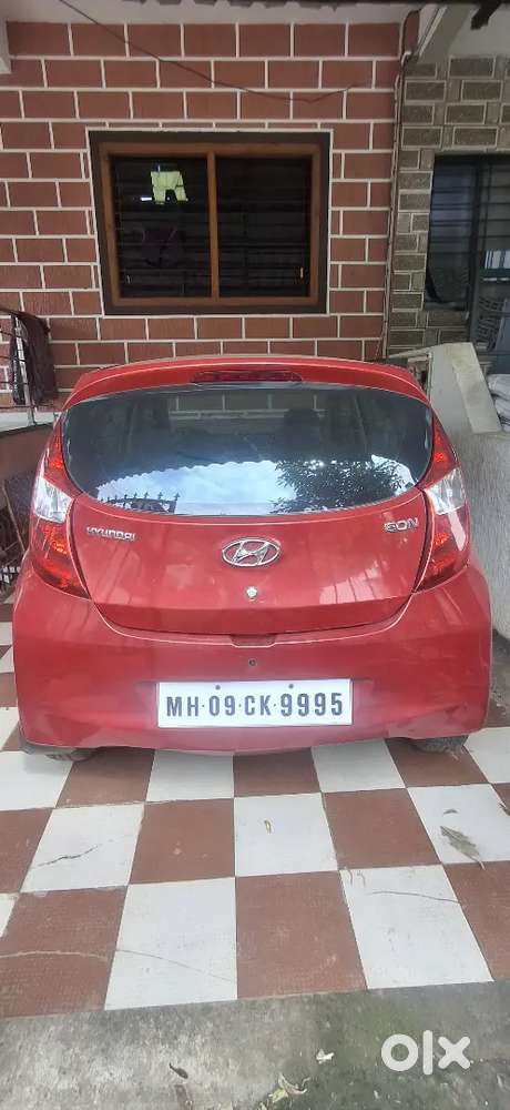 Hyundai Eon Magna Petrol 2013 Second