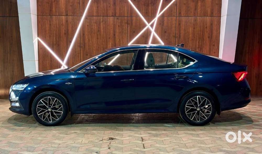 Skoda Octavia 2.0 L K Tsi At, 2023, Petrol