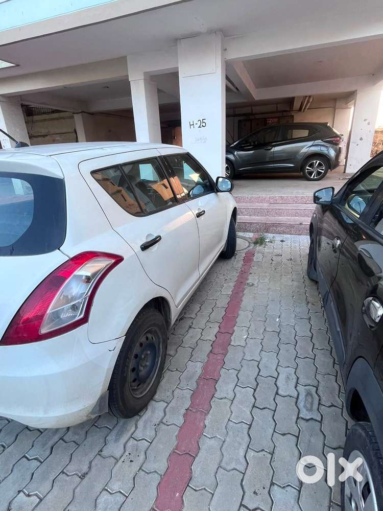 Maruti Swift Petrol 2016