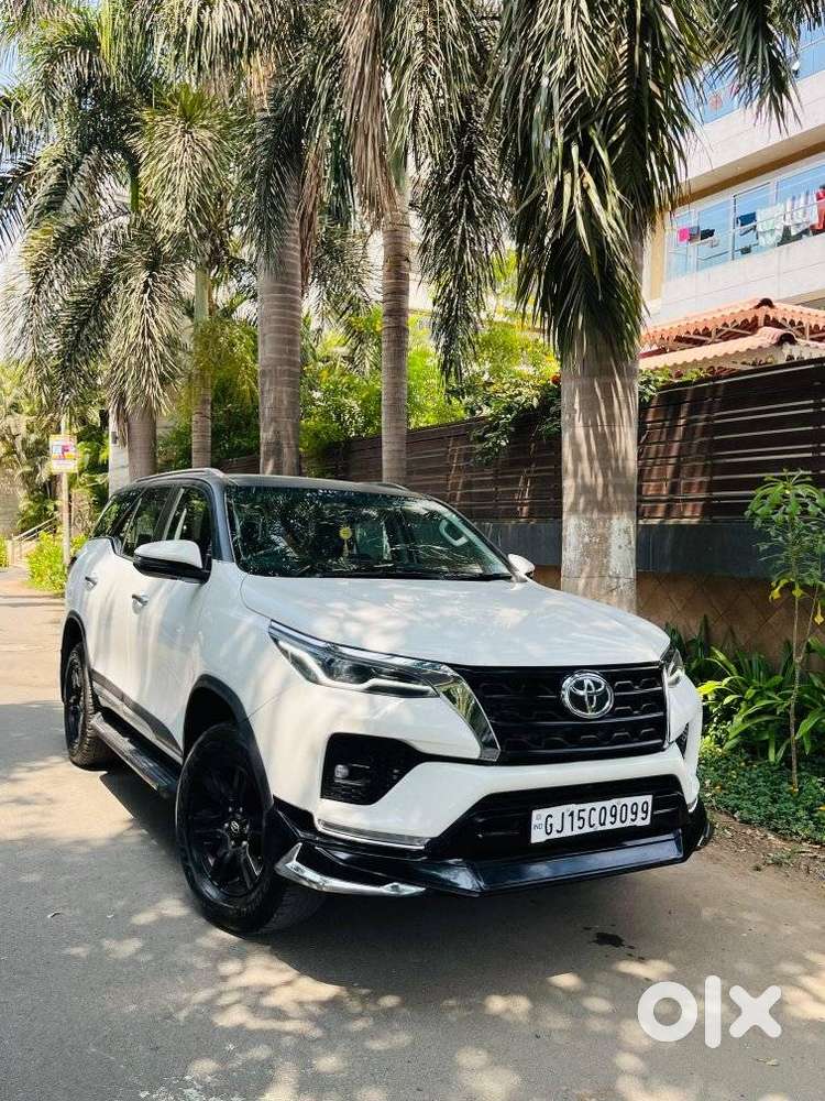 Toyota Fortuner Leader Edition (at), 2024, Diesel