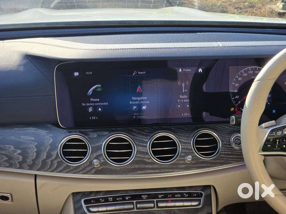 Mercedes-benz E-class E200 Lwb, 2022, Petrol
