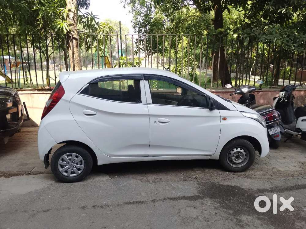 Hyundai Eon 2016 Petrol 74000 Km Driven