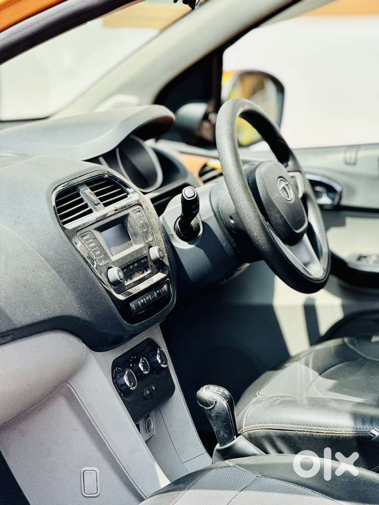 Tata Tiago 1.2 Revotron Xz (o), 2016, Petrol