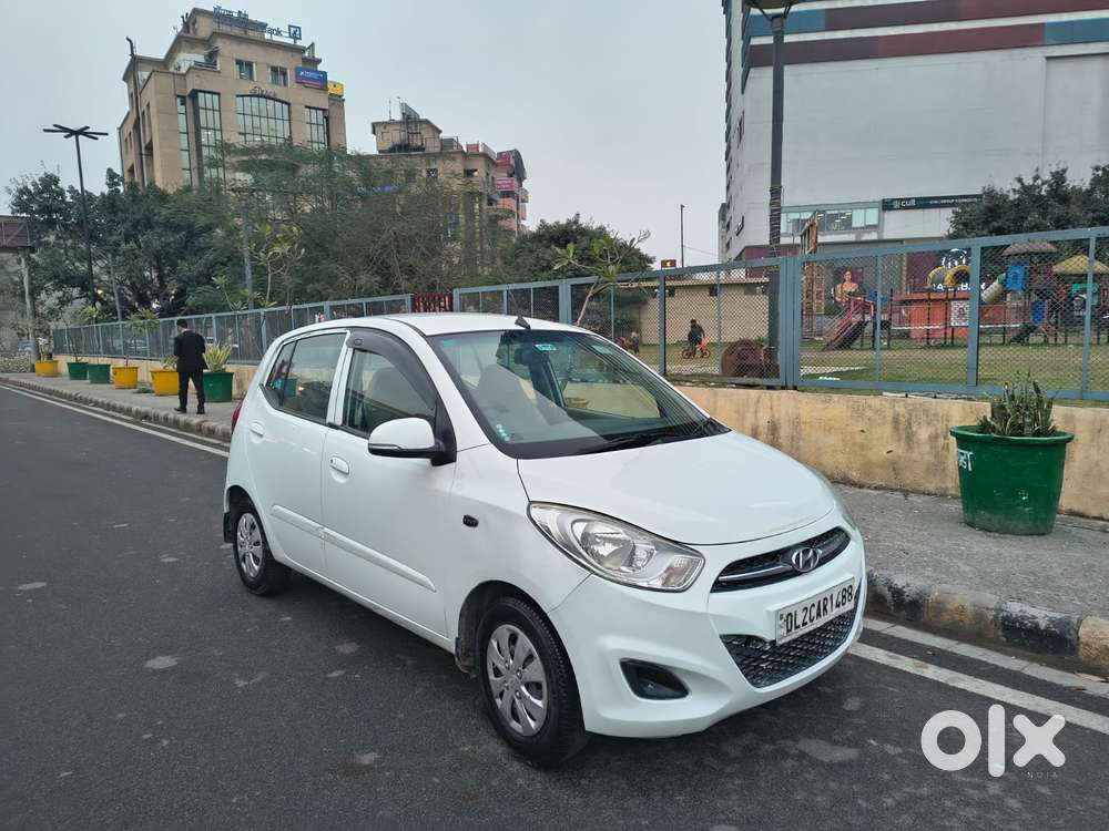 Hyundai I10 Sportz, 2013, Petrol