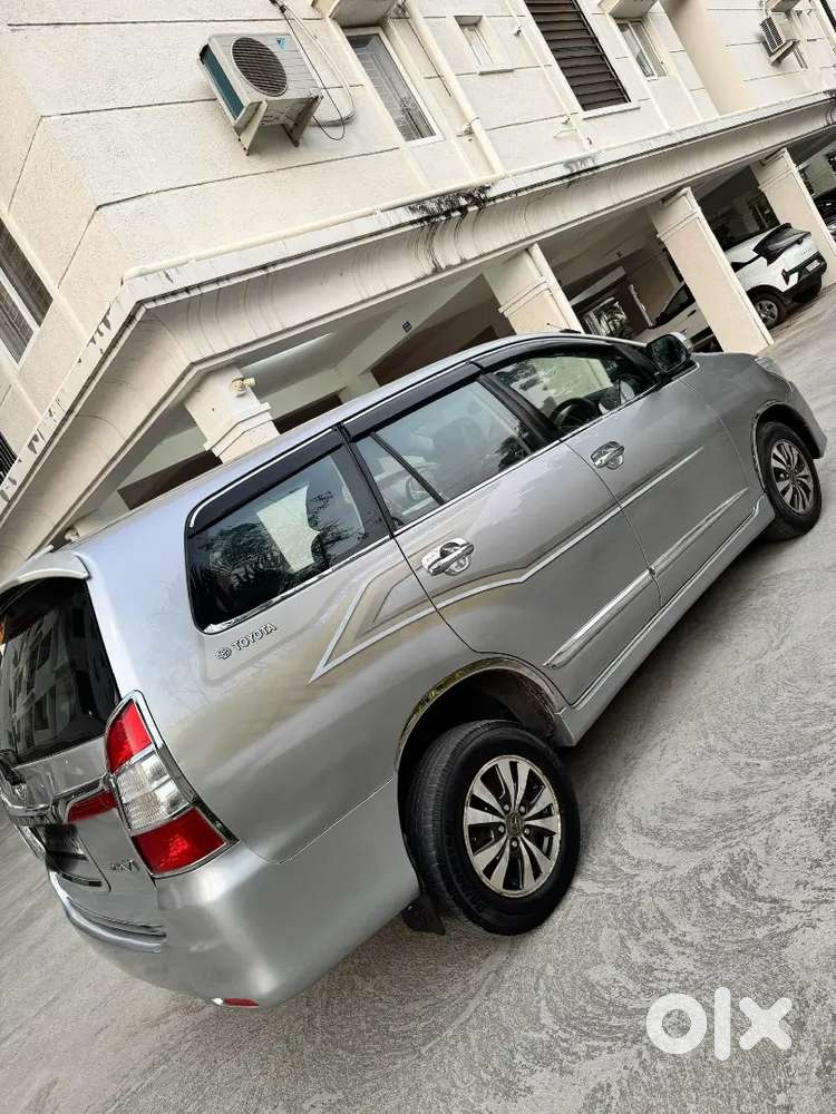 Toyota Innova 2015 Diesel Well Maintained With Show Room Track