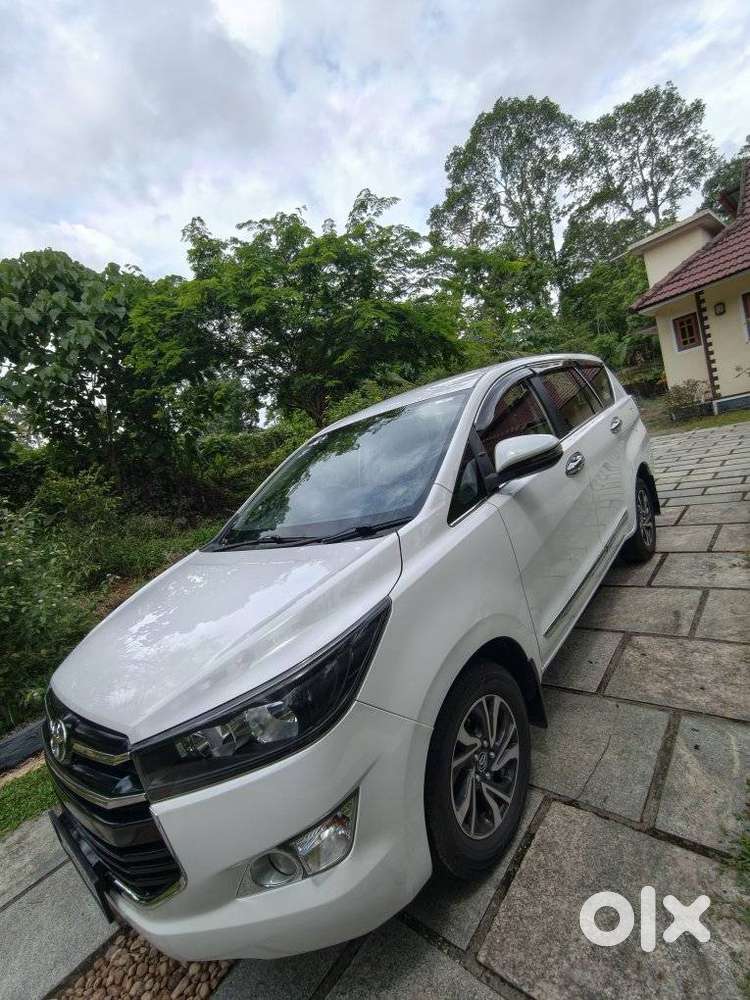 Toyota Innova Crysta 2.4 G Mt, 2019, Diesel