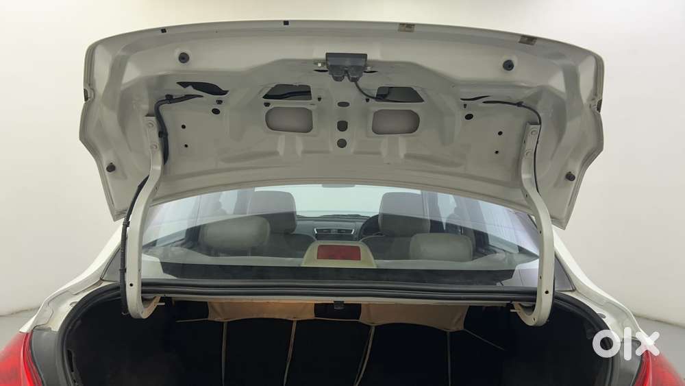 Maruti Suzuki Swift Dzire 1.3 Vxi, 2015, Petrol