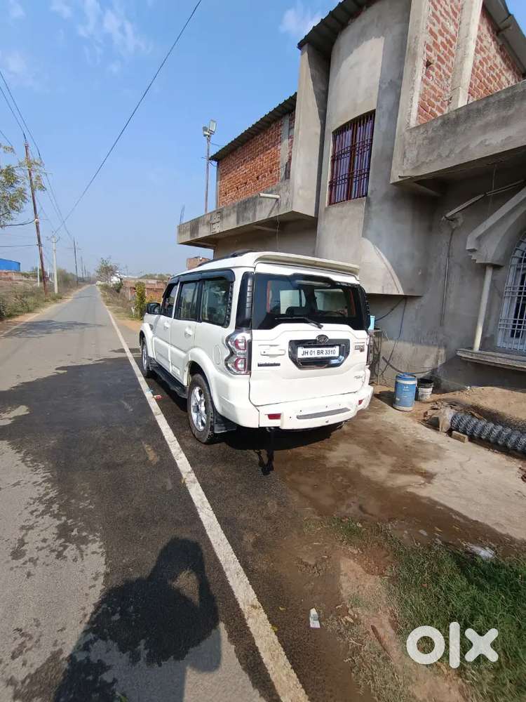 Mahindra Scorpio 2023 Diesel 82000 Km Driven