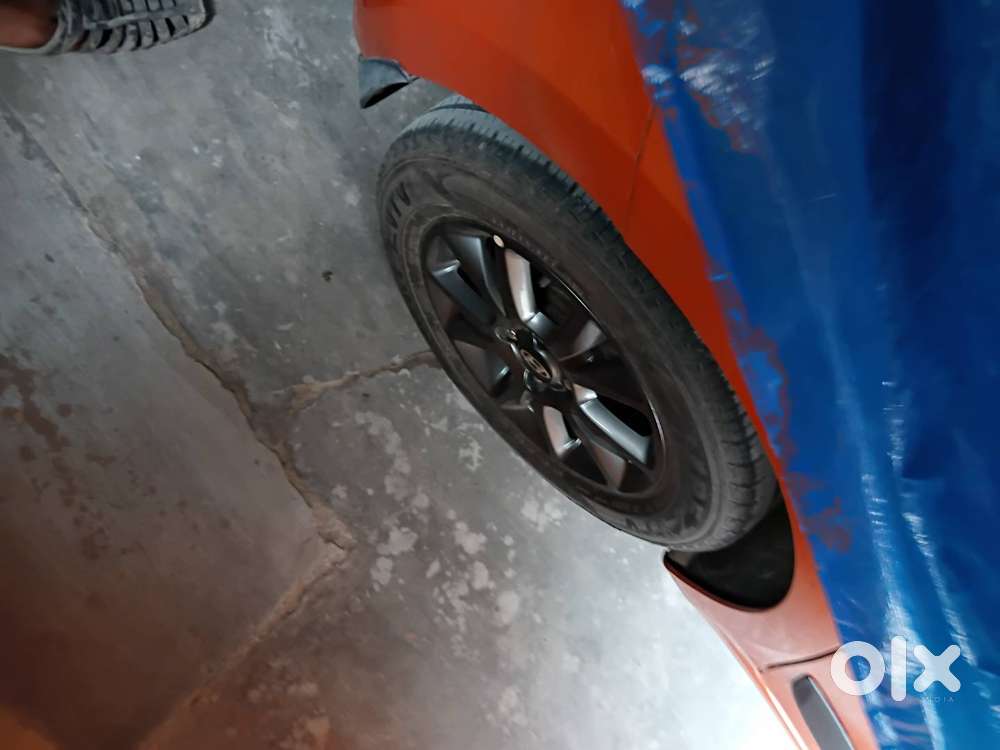 Back Camera, Display Screen, Air Bags, Remote Lock,  Dolby Sound Syste