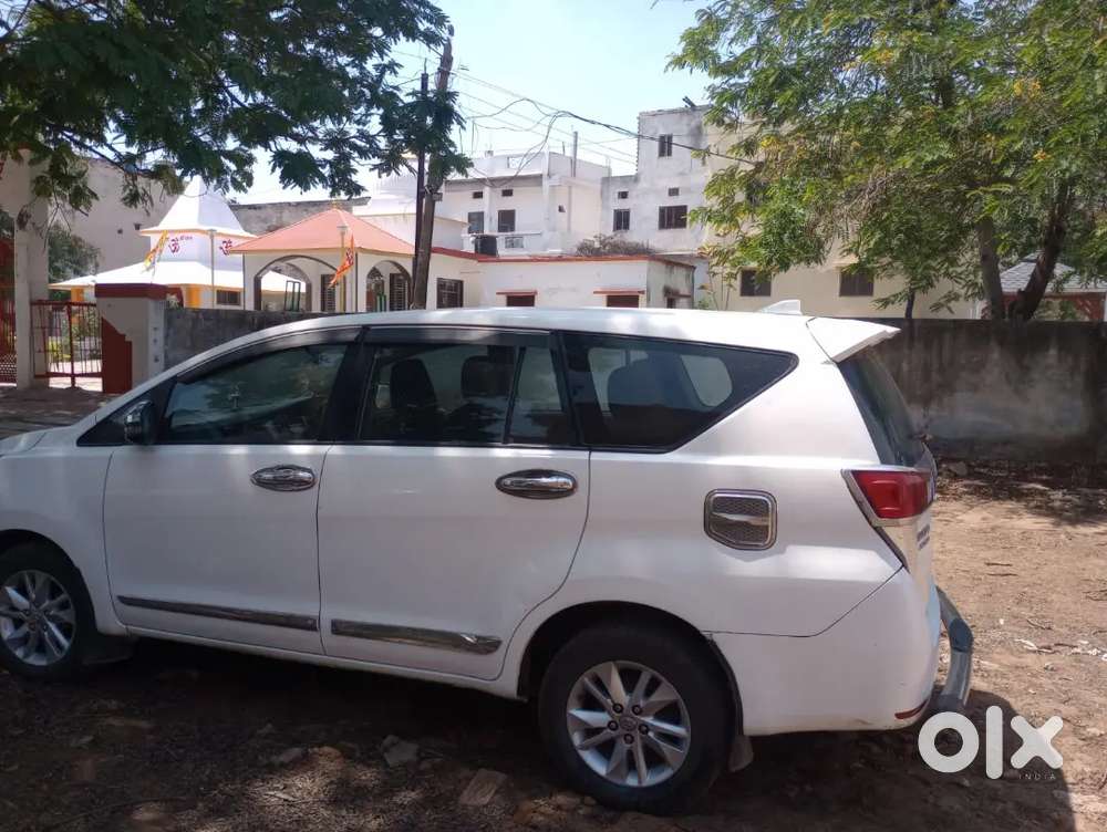 Toyota Innova 2017 Diesel Well Maintained