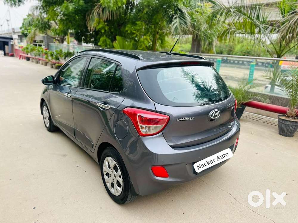 Hyundai Grand I10 Sportz, 2014, Petrol