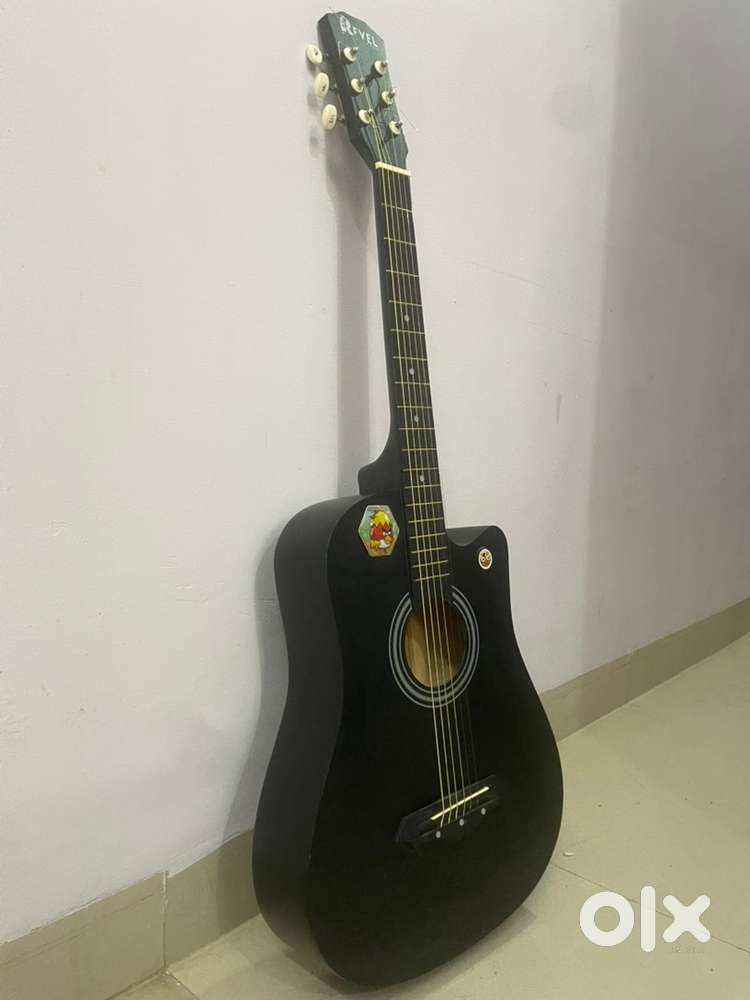 Brand new Acoustic guitar only 2-3 months old with all accessories