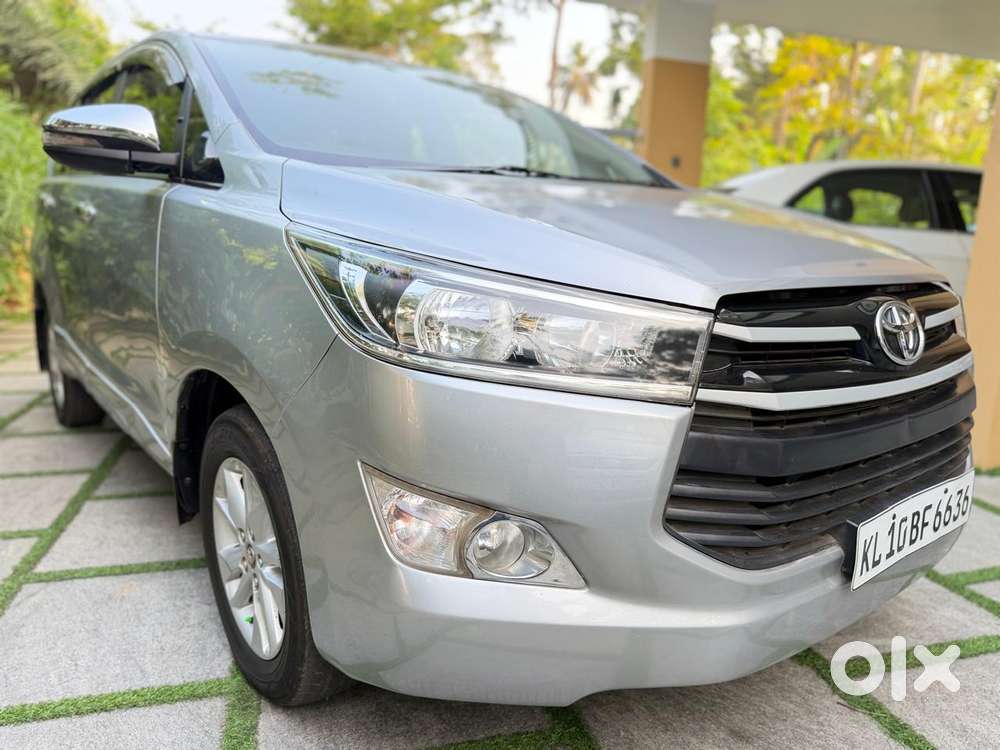 Toyota Innova Crysta 2.4 G Mt 7 Str, 2017, Diesel
